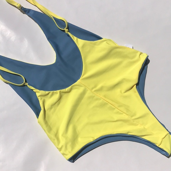 Last1️⃣ Brazilian One Piece Reversible Bikini - Picture 6 of 8